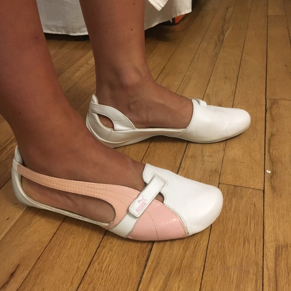Puma Women's Flats in White and Pink